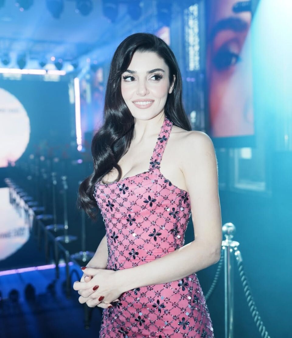    Ханде Эрчел. Источник: @handemiyy*