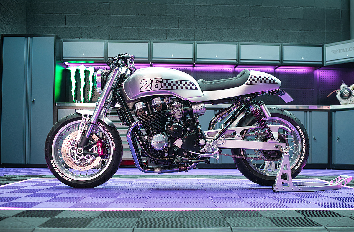 Honda CB750 в стиле Joe Bar Team