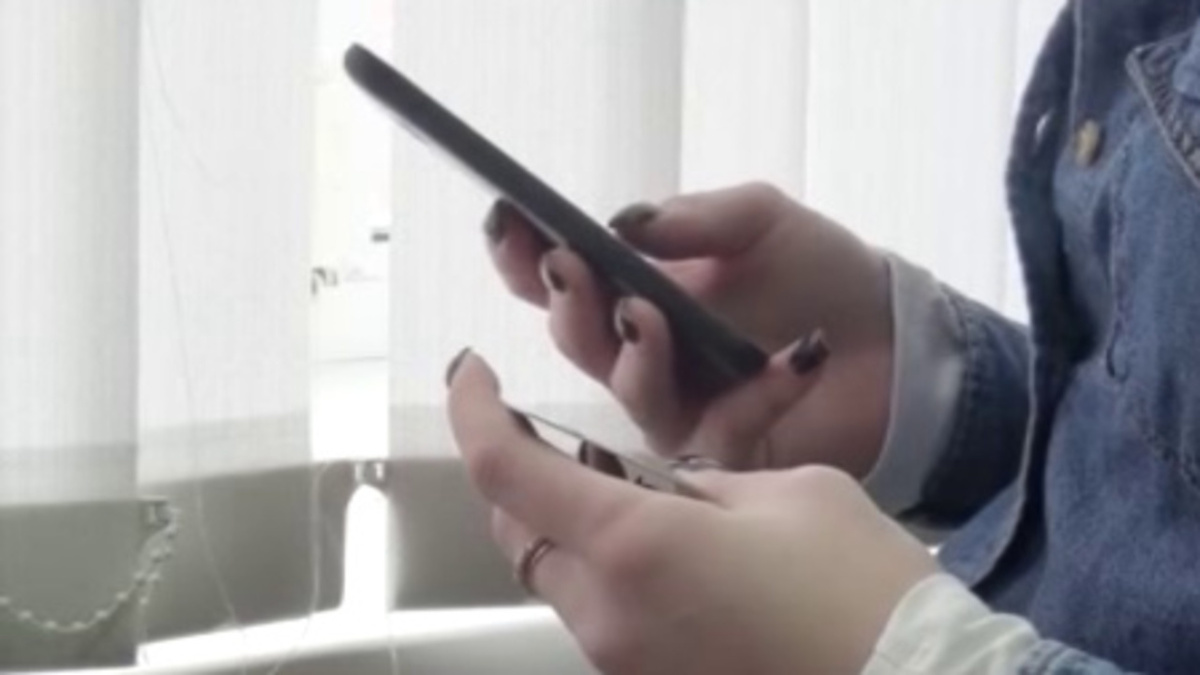    Курские подростки все чаще попадаются на уловки телефонных мошенников