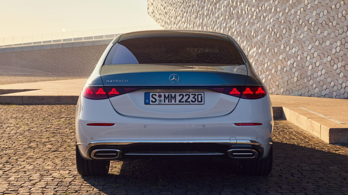    Mercedes-Maybach S-Class   
Mercedes-Benz