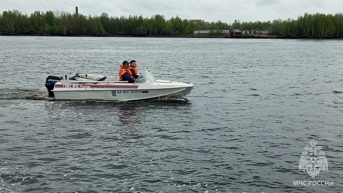    Экзамены на право управления маломерным судном прошли в Беломорске . Фото: МЧС по Республике Карелия / ВК