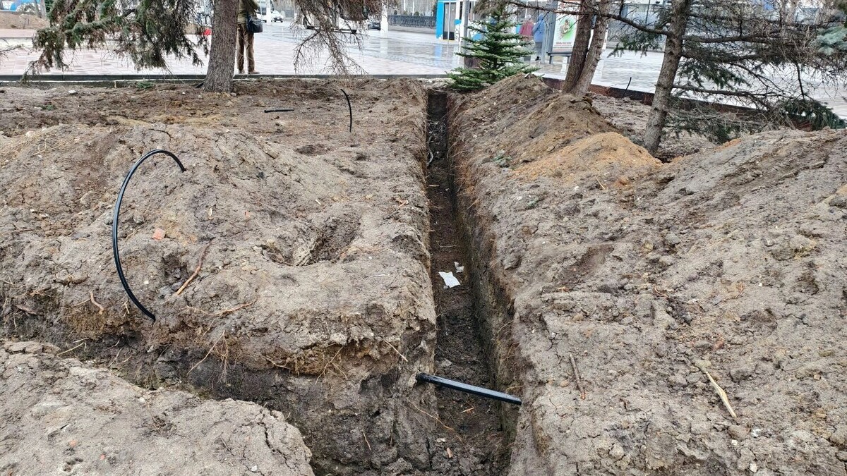    Рабочие завершают прокладку подземных коммуникаций   novostivolgograda.ru
