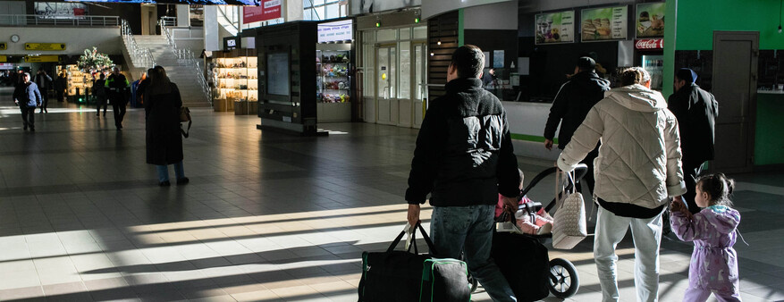 «Испытала настоящий стыд»: сын королевы красоты из ХМАО нечаянно навел шуму в аэропорту