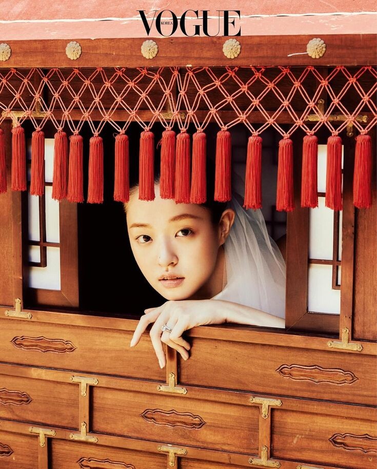 1. Свадебный ханбок. Иллюстрации из открытых источников.