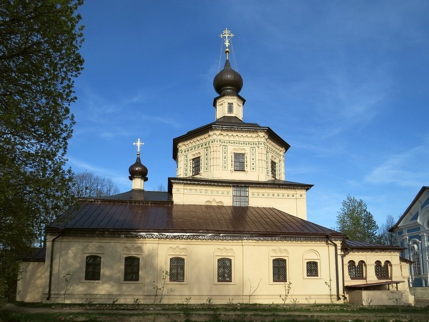 Никольский храм