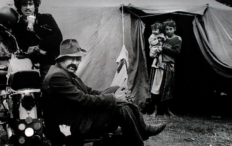 В 1940-е годы многие цыгане всё ещё оставались кочевниками.