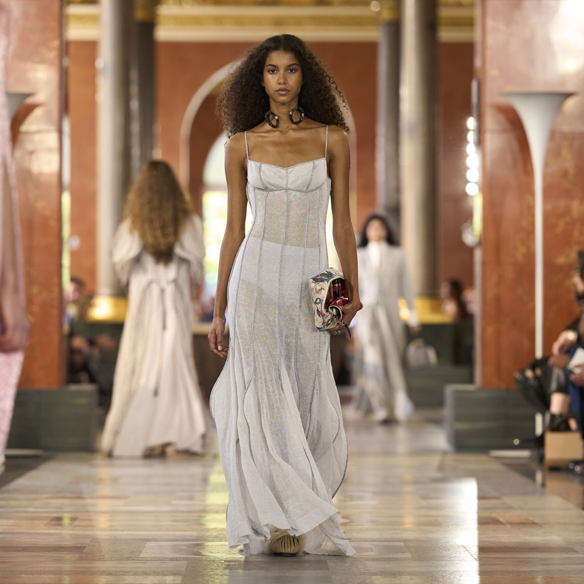 Подборка с подиумов SS'26 