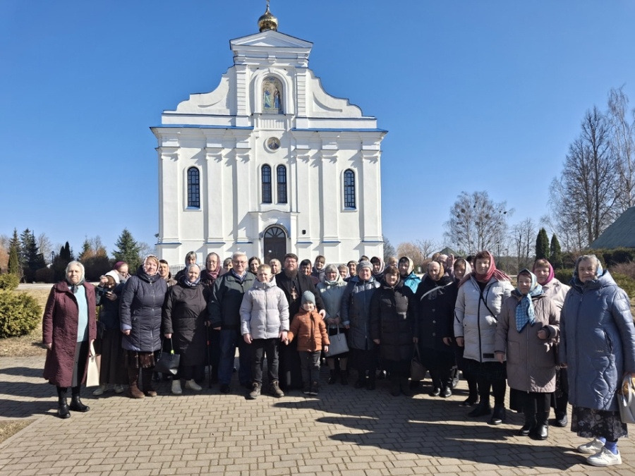     По следам веры: прихожане Спасо-Вознесенского храма г. Копыля совершили паломническую поездку