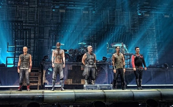 Rammstein: какими могли быть альтернативные версии клипов группы?