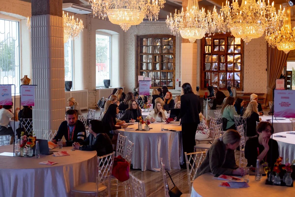    На встрече с отельерами собралось более 60 турагентов. Фото: «Русский Экспресс»