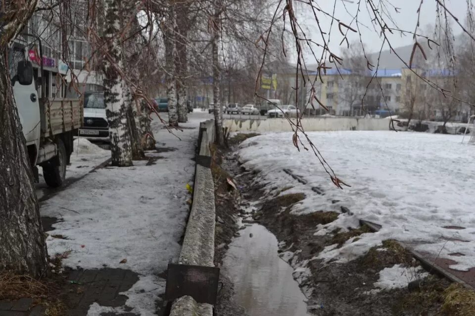    Работы по предотвращению подтоплений в Горно-Алтайске. Источник: Канал мэра Горно-Алтайска Ольги Сафроновой в Max