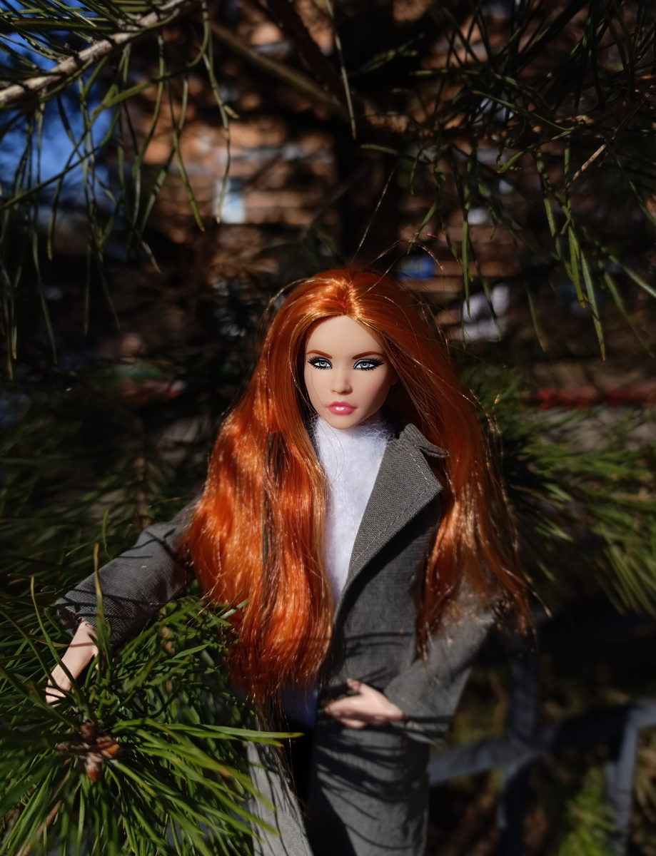 Пока она у меня на теле   опять таки теннисистки😁, а что делать, уж очень хотелось с ней поиграть))