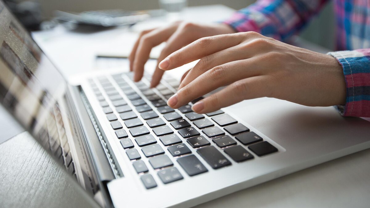    Фото: freepik.com/katemangostar