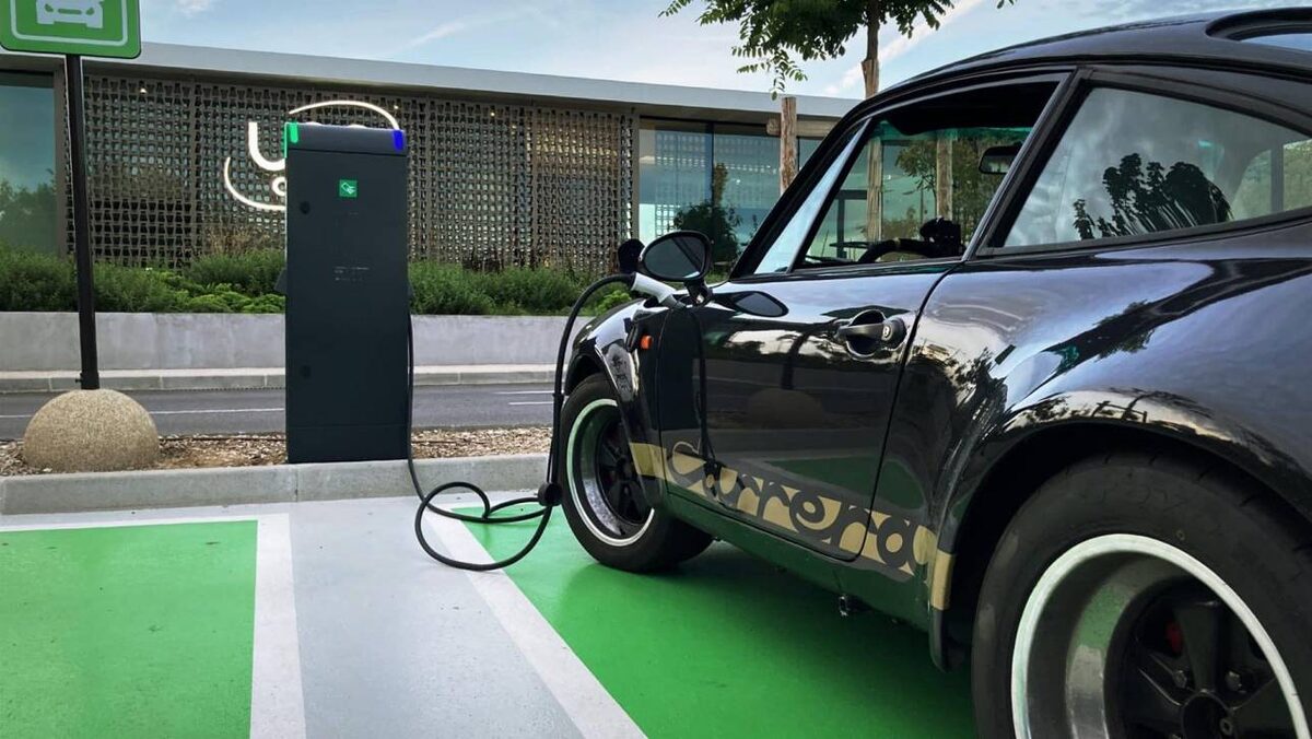    roadsport-electric-cars.com