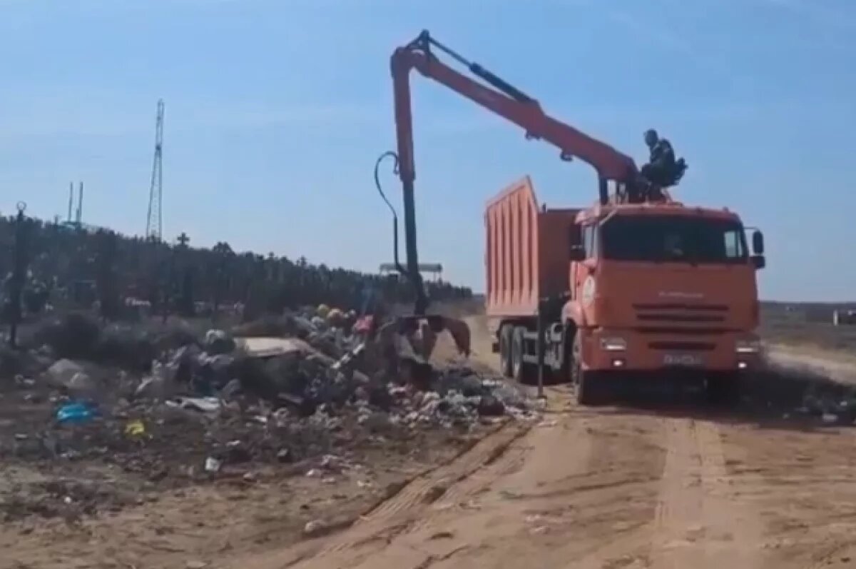    Свалки на кладбище под Астраханью начали убирать