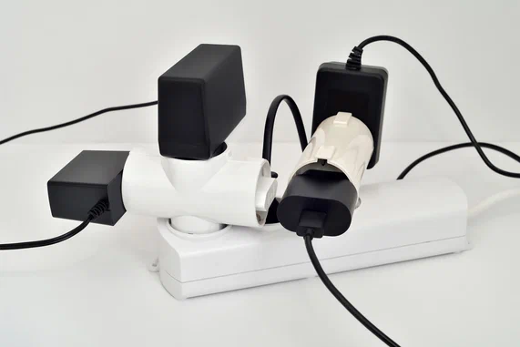 Фото на обложке: Zdravinjo / Shutterstock / Fotodom