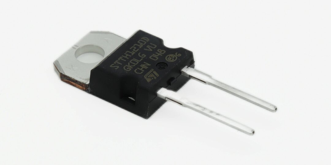 Обзор и технические характеристики STTH1210D силовой диод общего назначения, 1кВ, 12А от STMicroelectronics