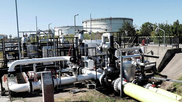    © REUTERS Bernadett Szabo