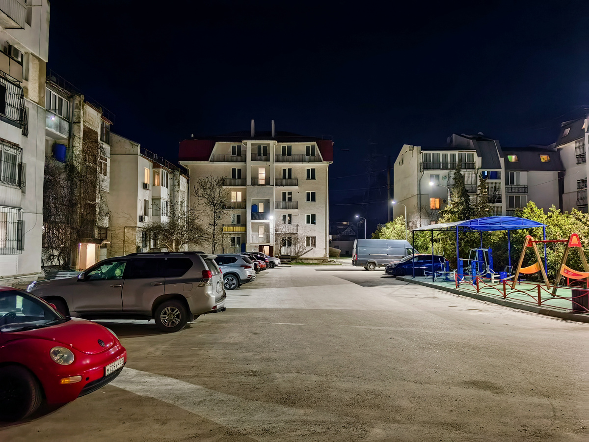 Наш дворик. Фото автора канала