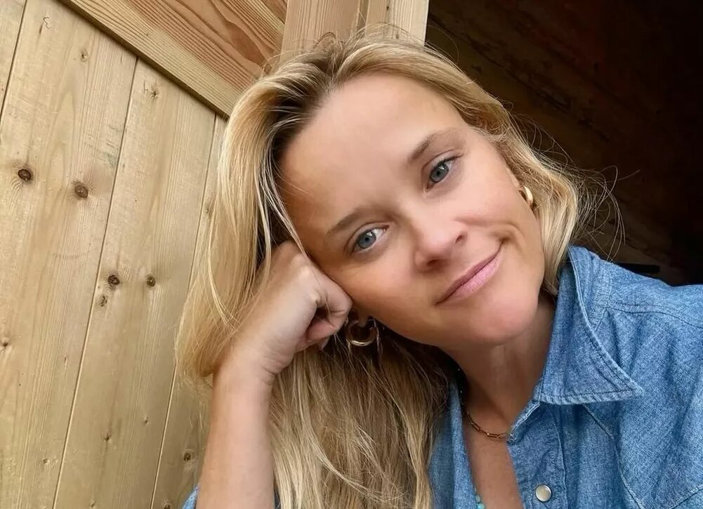    "Королева бала": как Риз Уизерспун отметила юбилей с детьми