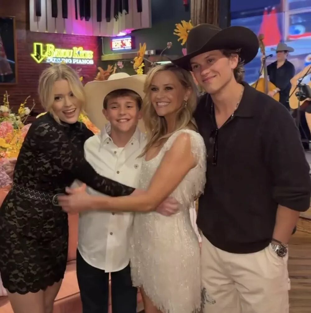 Риз с детьми📷
