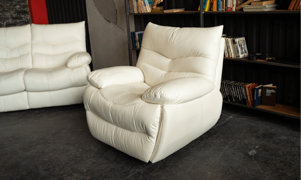 Кресло «МОНТАНА»: https://granistilia.ru/catalog/myagkaya-mebel/kreslo-elektroreklajner-montana.html