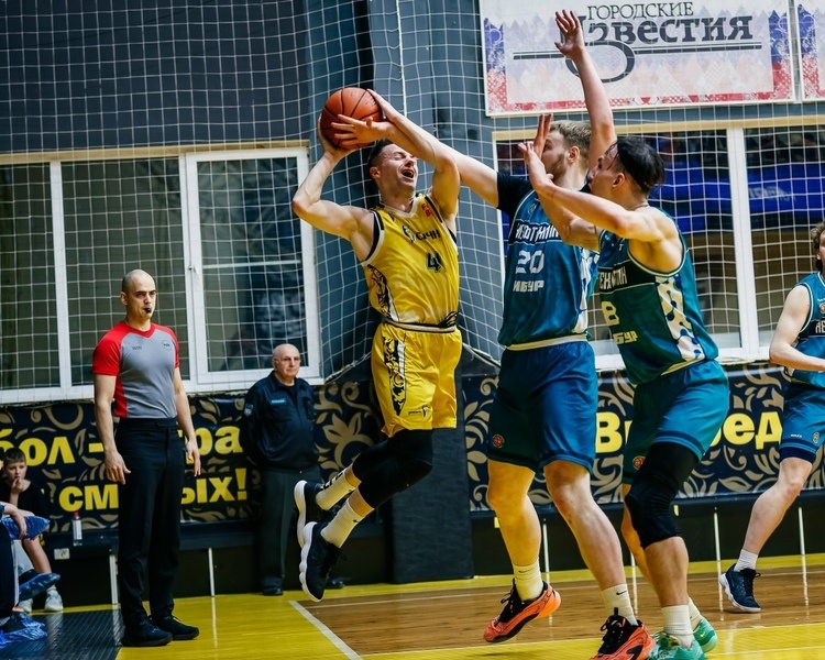    Баскетболисты курского БК «Русичи» вышли в полуфинал Высшей лиги