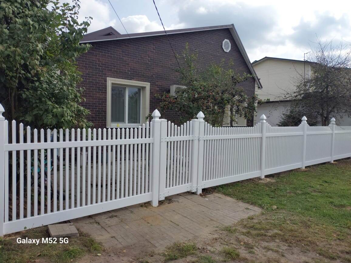 Пластиковый штакетник серии Кантри