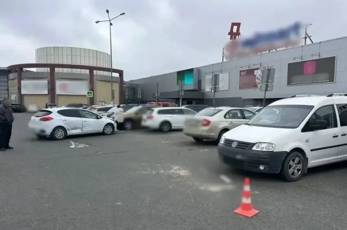    Ребенок пострадал в массовом ДТП на парковке в Симферополе