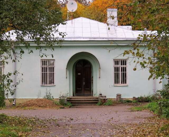 Квартиру в здании Сейсмологической станции продают за 25 млн рублей