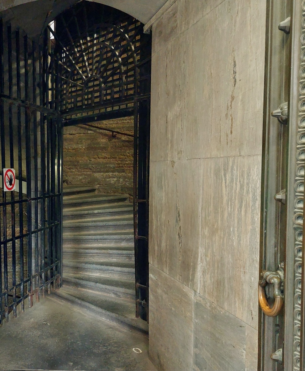 Вход на лестницу