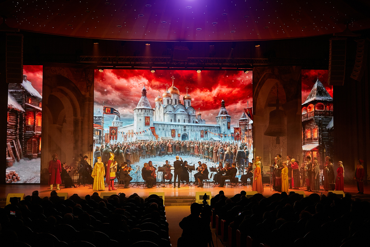Символ - опера Александр Невский. 