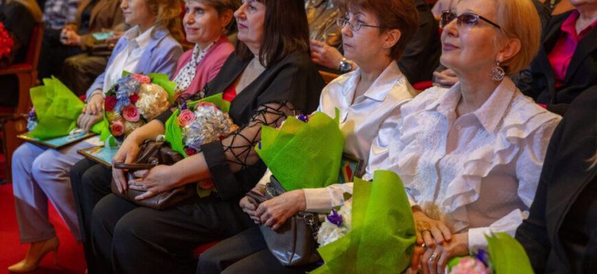    Фото: сайт Правительства РО Веселовские вести