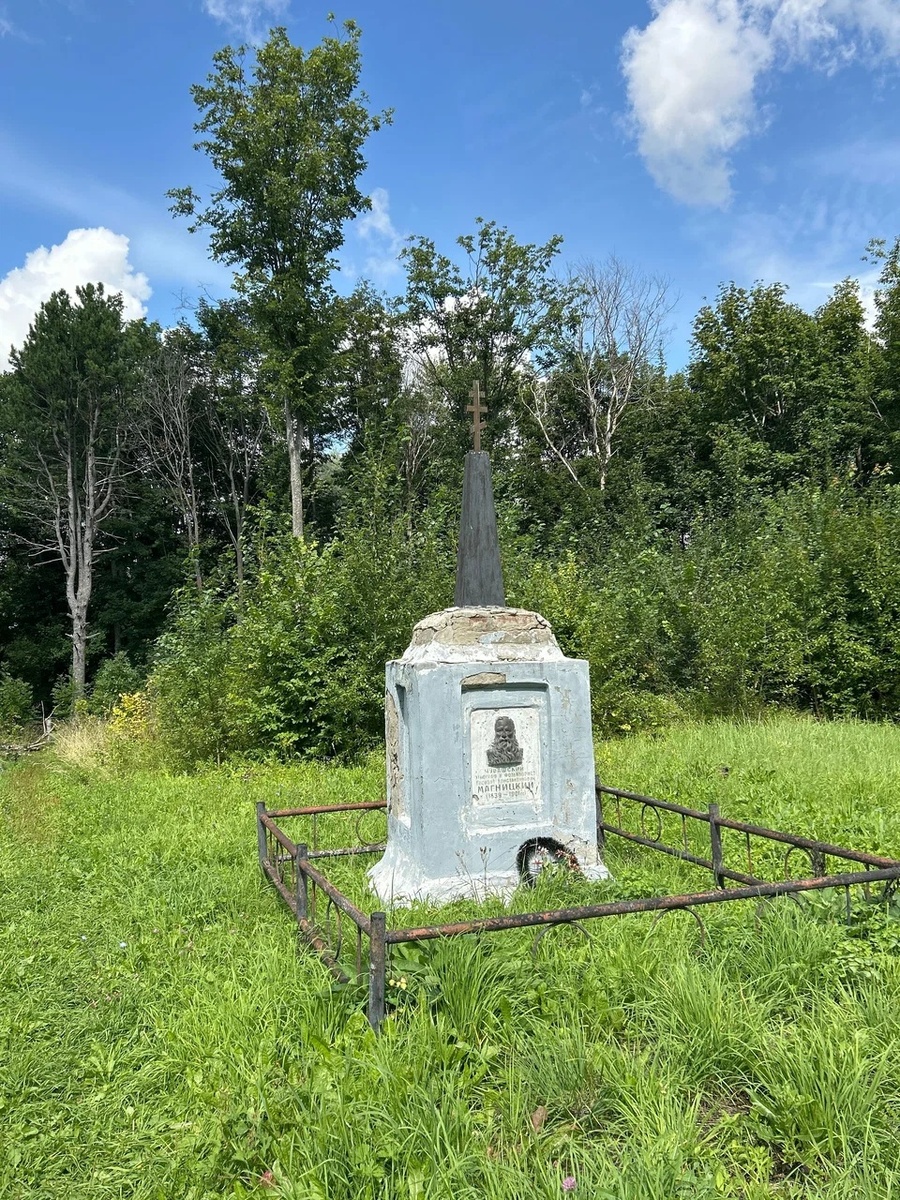 В селе Советском (бывшее Шуматово) в 1956 году разбили сад имени Магницкого, а в 1958 году установили барельеф на постаменте. На постаменте размещена надпись: "Чувашский этнограф и фольклорист В. К. Магницкий, 1839–1901 гг".