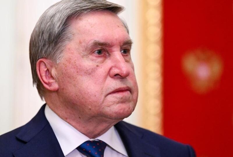 Ушаков заявил о перерыве в трехсторонних переговорах по Украине