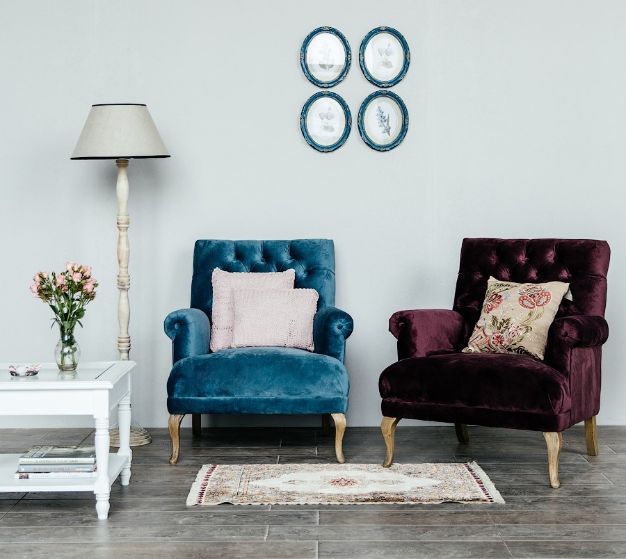 Гостиная с яркими креслами Инлавка, inlavka.ru