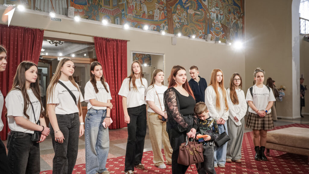 Молодежь на экскурсии в музеях /Фото: пресс-служба Минмолодежной политики ДНР