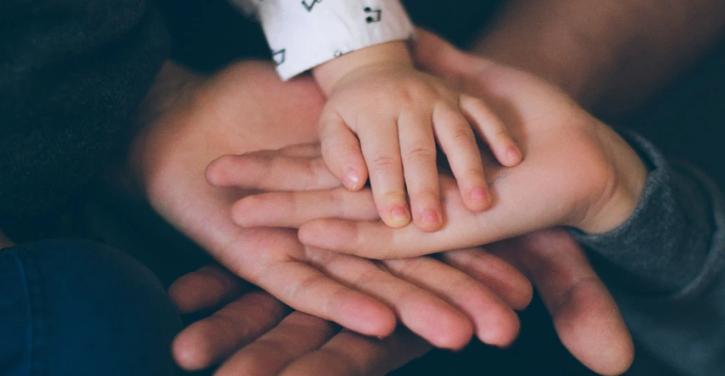 Пара из Великобритании готовилась к браку без детей, но в итоге они ждут уже 14-го ребенка