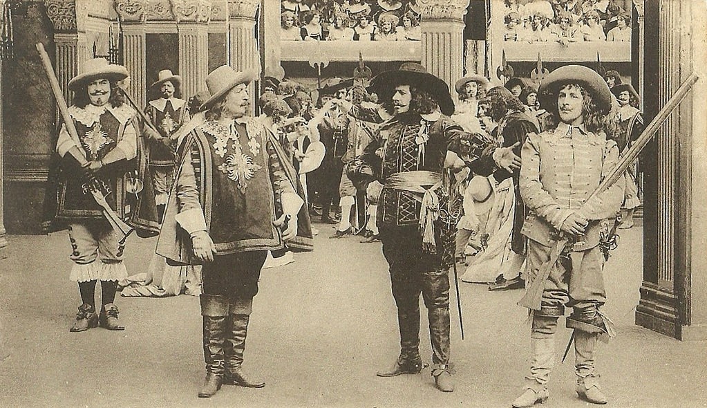 Кадр из немого кино начала ХХ века-одна из самых первых масштабных экранизаций романа Александра Дюма во Франции.