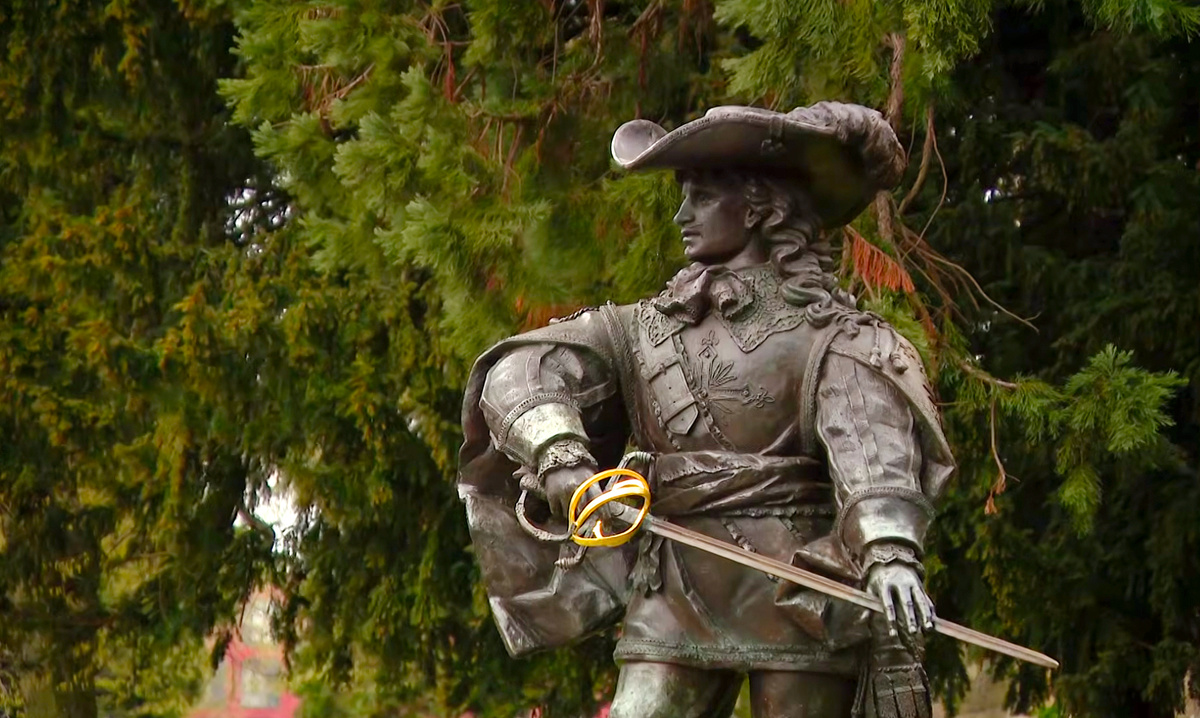 Памятник Д Артаньяну (Шарлю де Бац де Кастельмор) в Маастрихте (Нидерланды)
