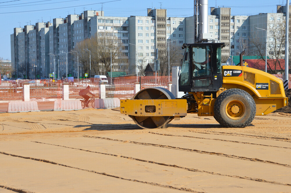 В Твери идет благоустройство зеленой зоны на улице Артюхиной