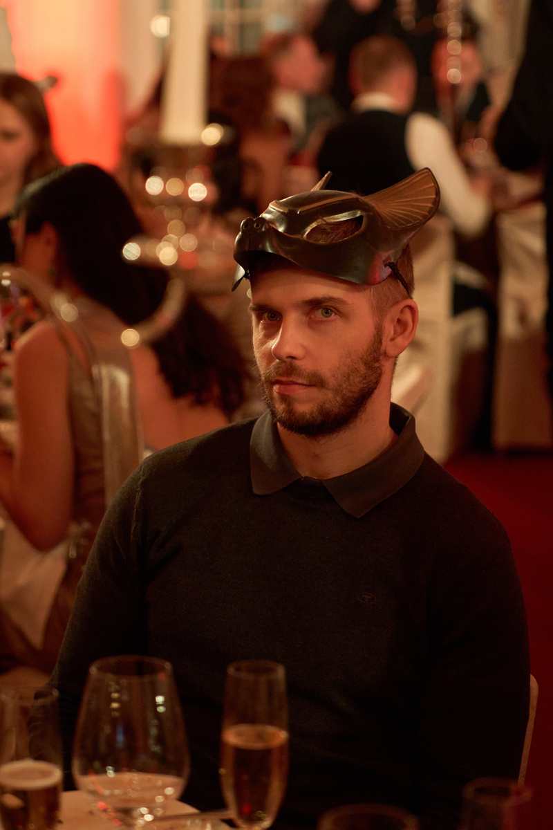 Илья Кураев на новогоднем маскараде