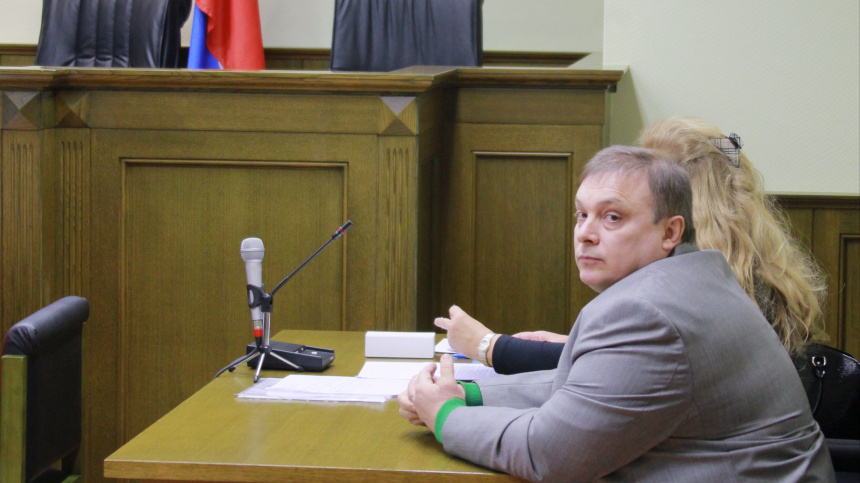 До 10 лет тюрьмы: Андрею Разину предъявлено обвинение в особо крупном мошенничестве с хитами "Ласкового мая"