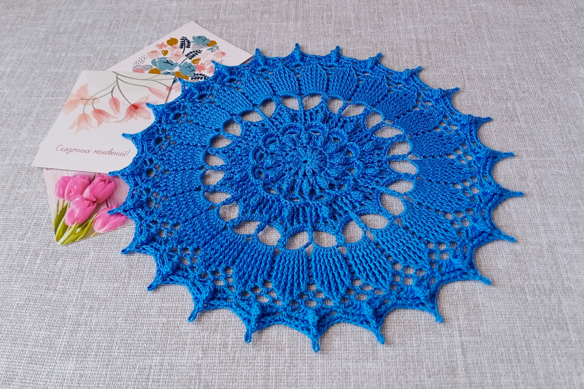 рельефная салфетка "Эйлин" по авторской схеме Натальи Лапшиной 