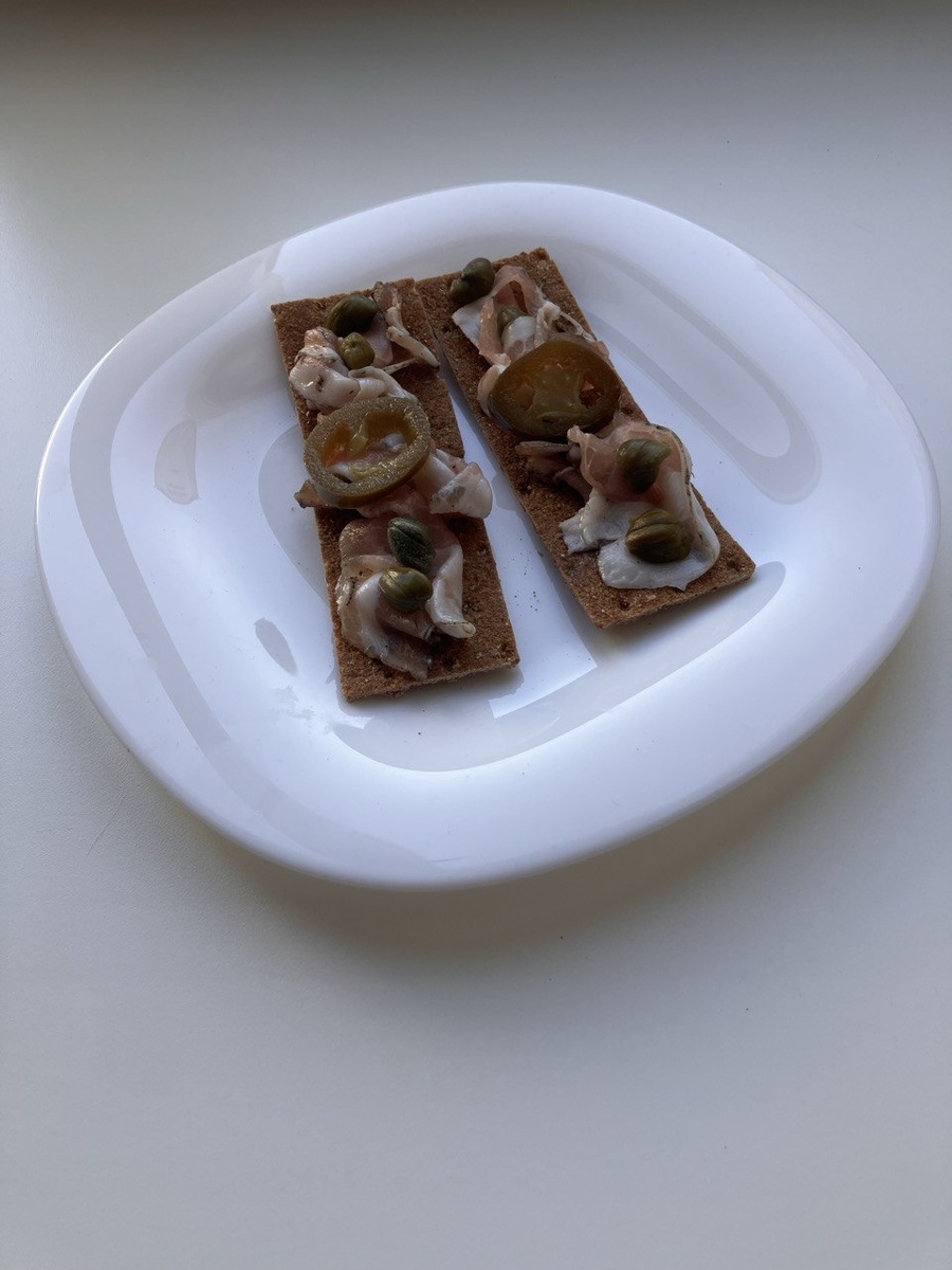 Круазетты с салом - хрустящие хлебцы с салом