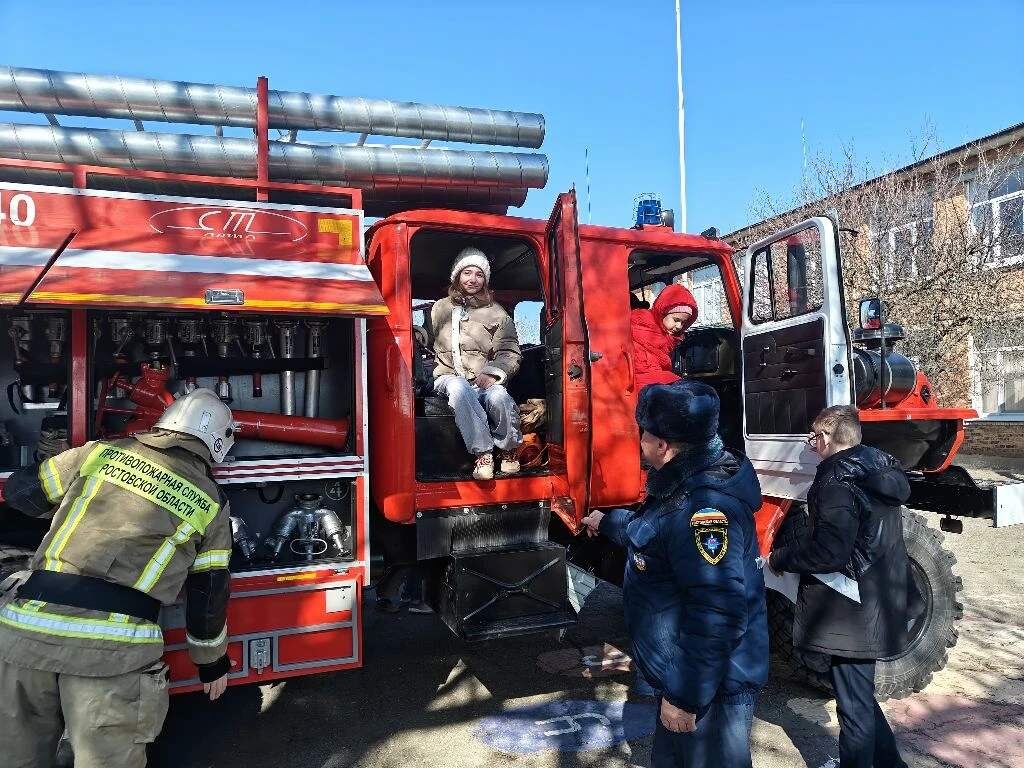    Фото: Ленинская школа. Газета "Земля"