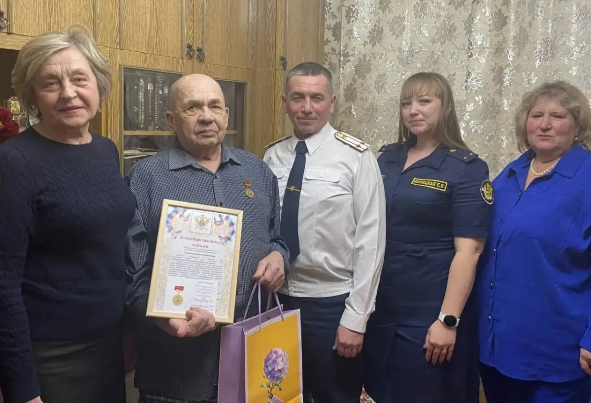    В Каменске-Уральском ветеран ИК-47 отметил 80 лет: более 40 лет посвятил службе