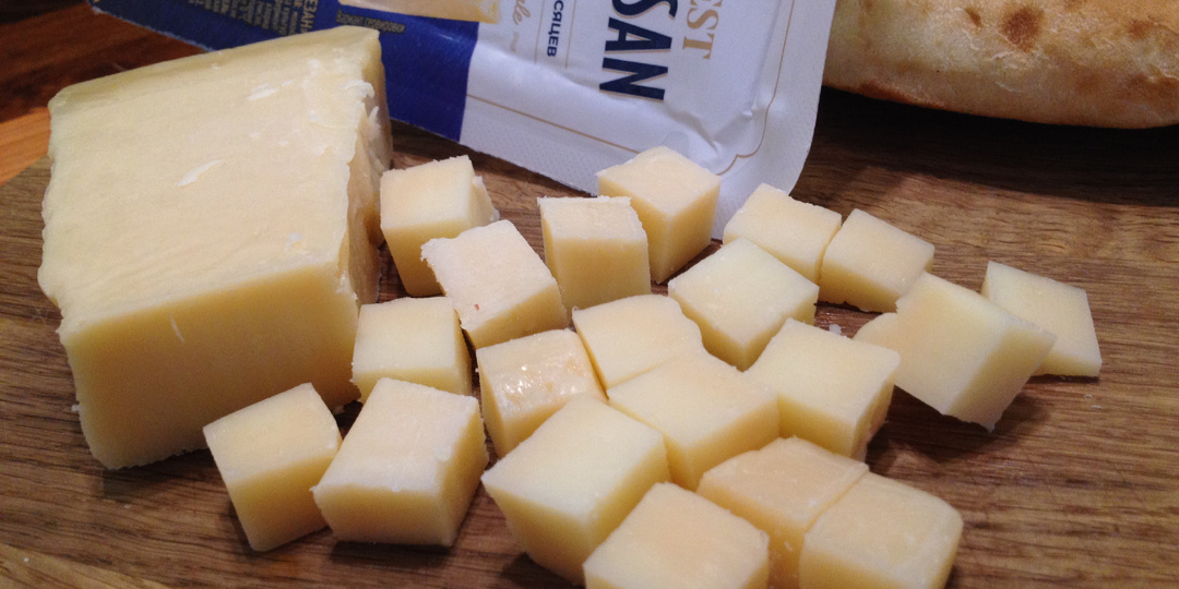 Дегустация по-домашнему: 15 отечественных сыров, которые стоит попробовать прямо сейчас
