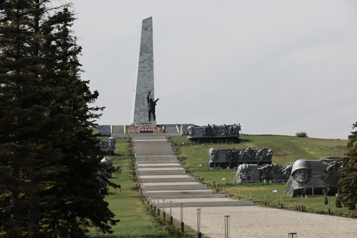    Мемориал «Саур-Могила». Фото: Донецкое агентство новостей