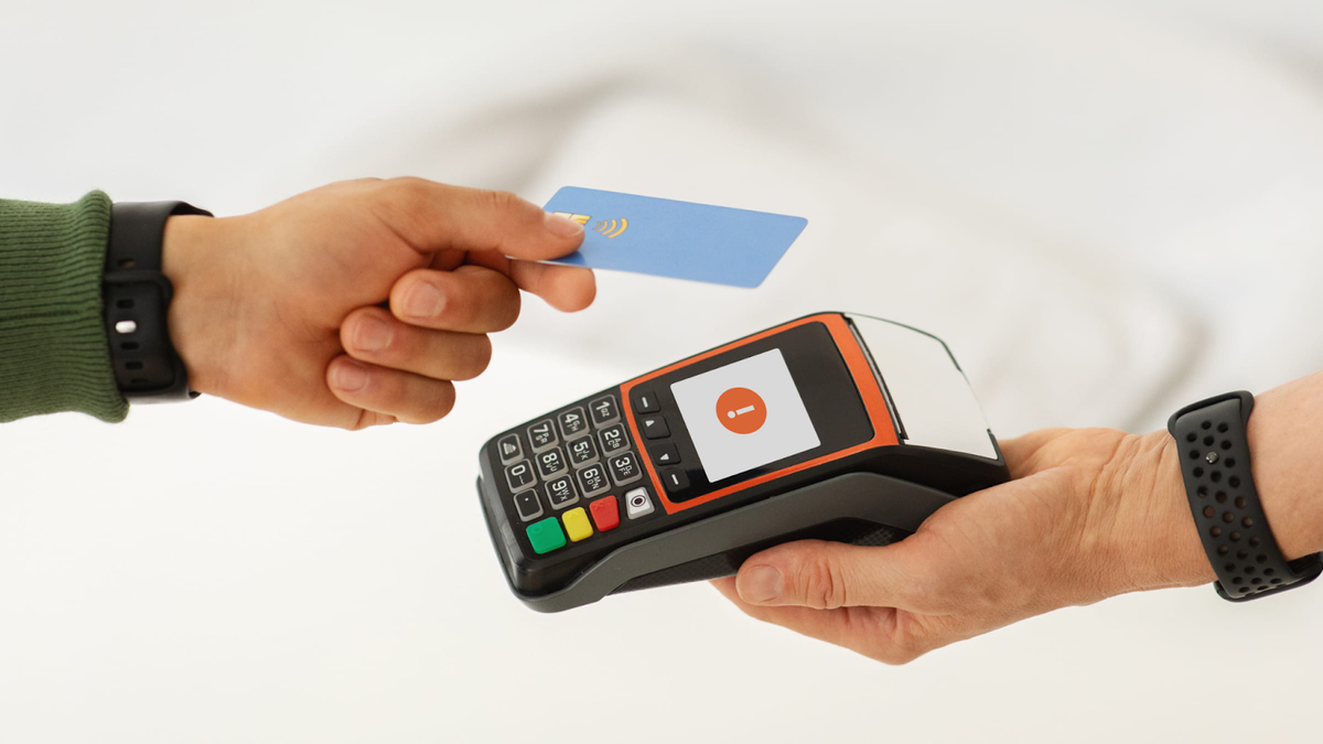 Чем платить в Грузии туристу на рынках и в транспорте — когда нужны наличные в Грузии
